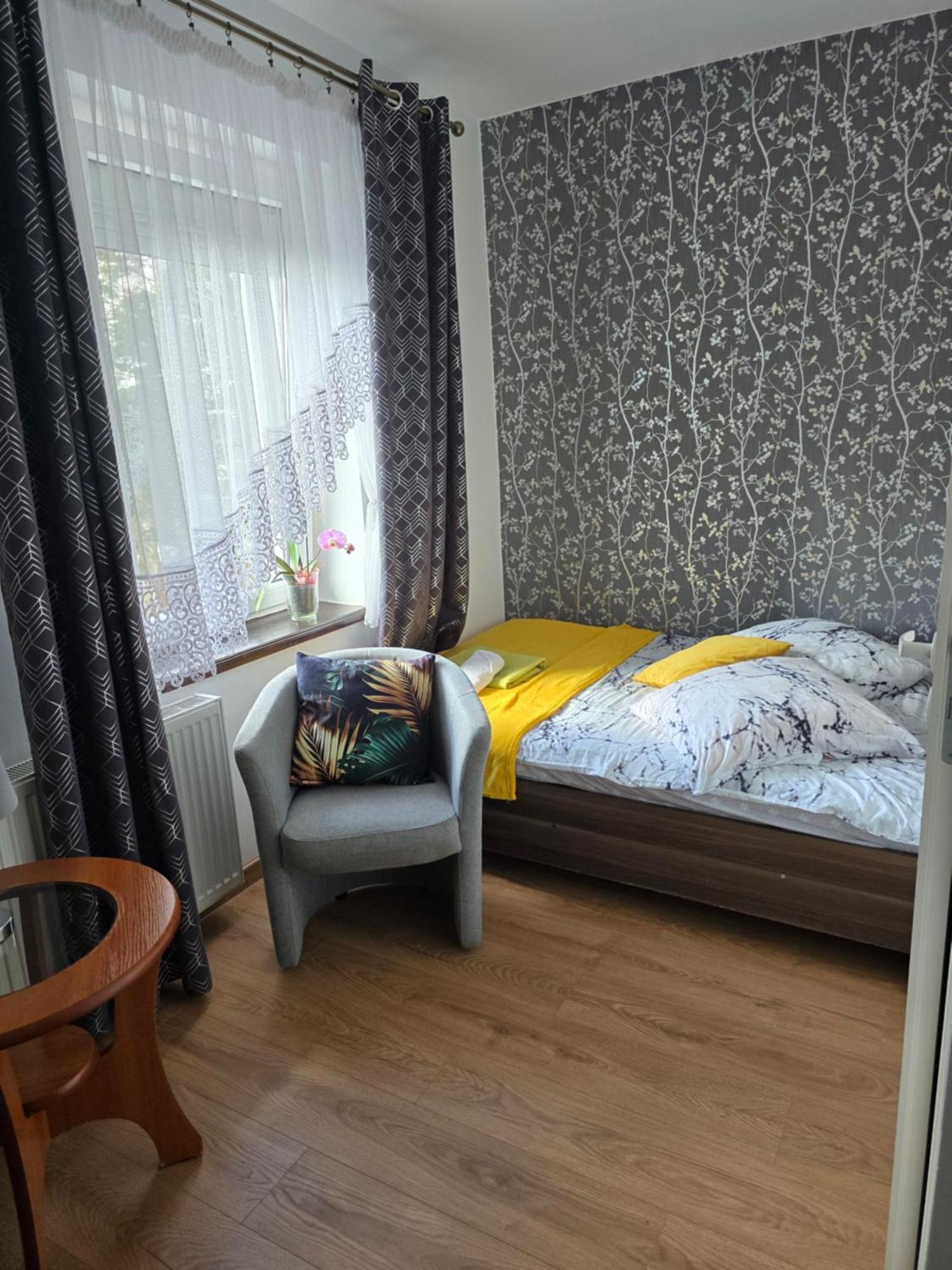 Bialy Dom Daire Sulejów Dış mekan fotoğraf